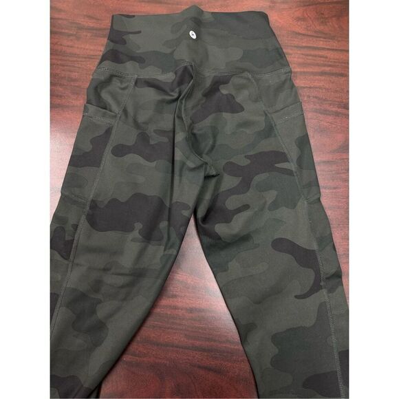 90 Degree By Reflex Dark Green Camouflage Athletic Leggings with Pockets Small - Picture 5 of 8